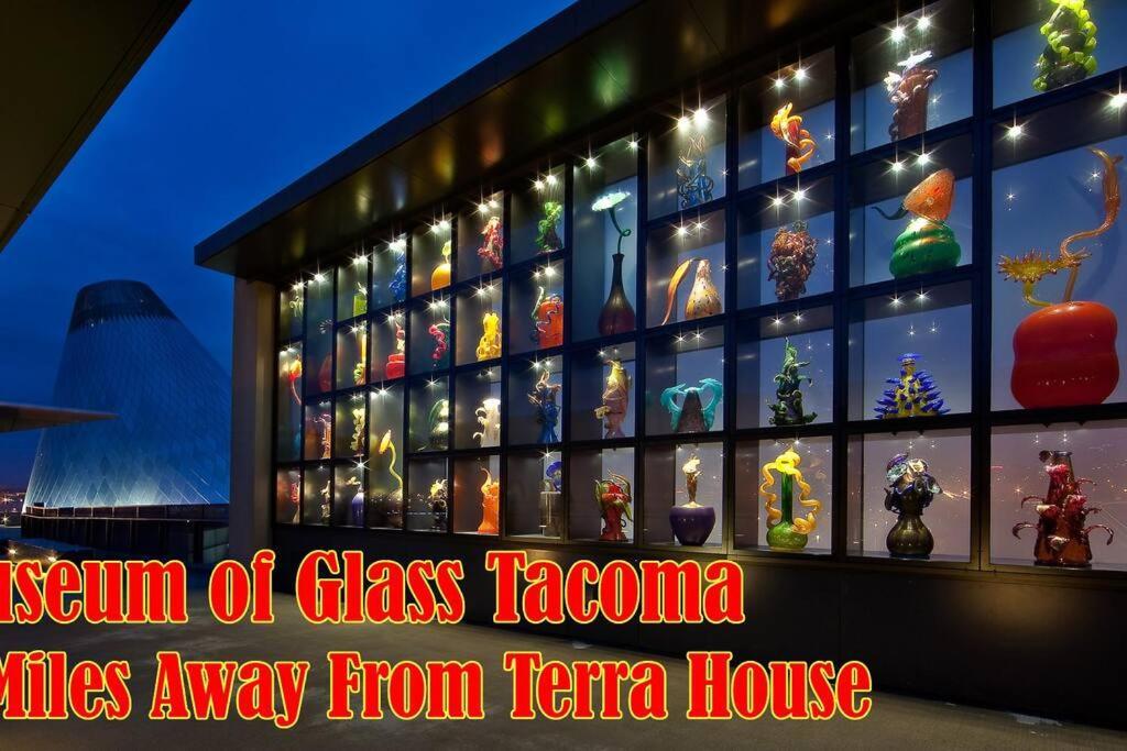 Terra House Tacoma - Ev Power Station, Crib, Stroller, High Chair Εξωτερικό φωτογραφία