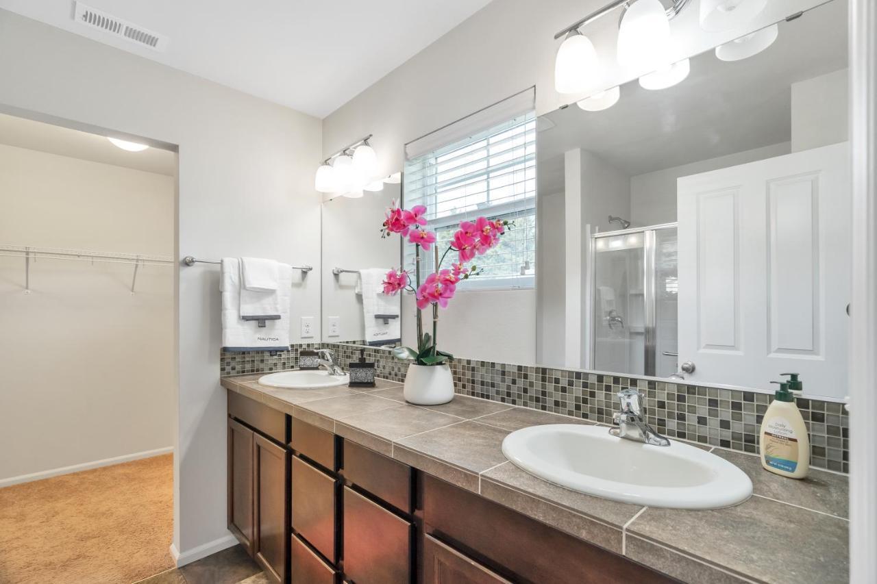 Terra House Tacoma - Ev Power Station, Crib, Stroller, High Chair Εξωτερικό φωτογραφία
