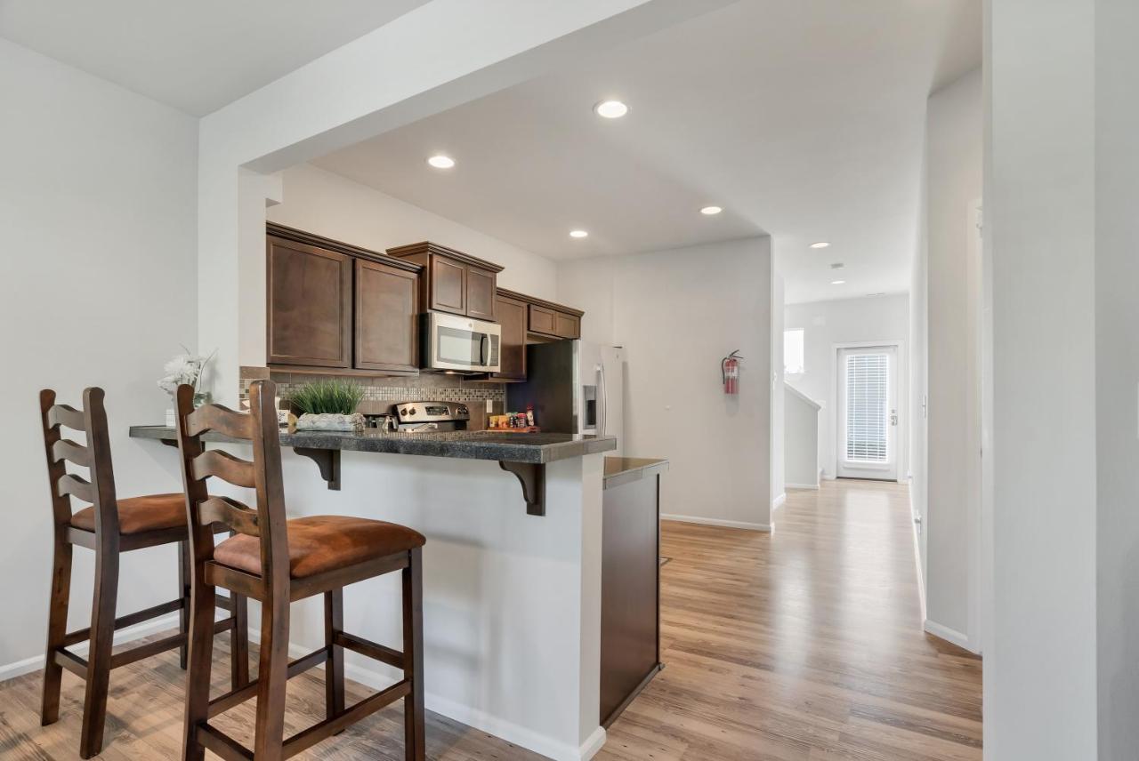 Terra House Tacoma - Ev Power Station, Crib, Stroller, High Chair Εξωτερικό φωτογραφία