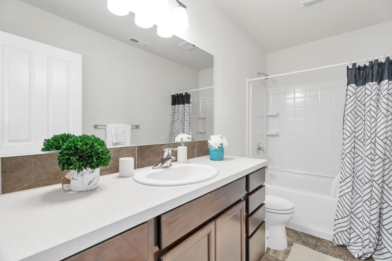 Terra House Tacoma - Ev Power Station, Crib, Stroller, High Chair Εξωτερικό φωτογραφία